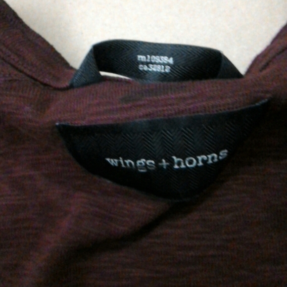 WINGS AND HORNS Base Long Sleeve Henley READ - small hole - Picture 12 of 16